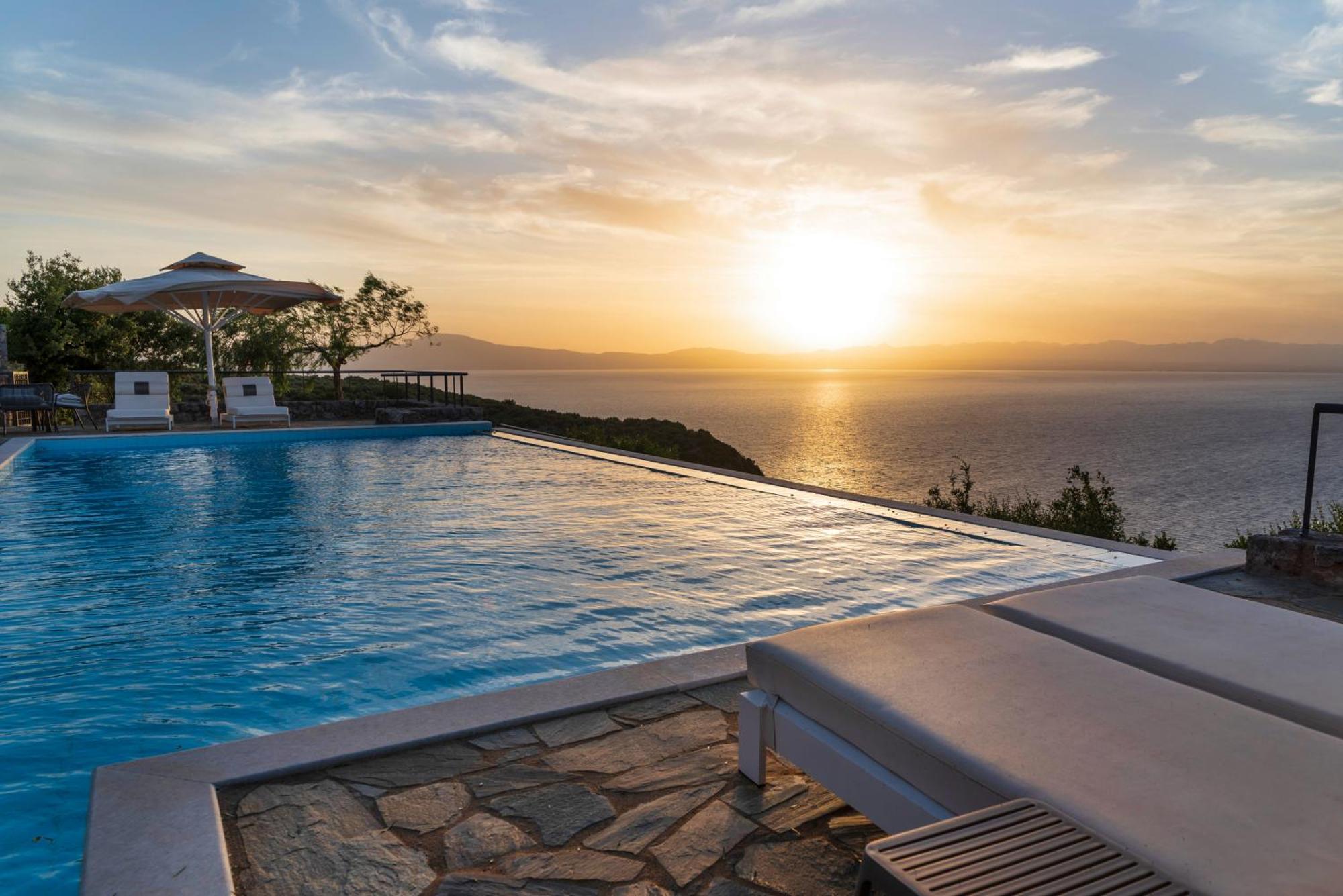 Searocks Villas Exclusive Resort Kitriai Exterior photo